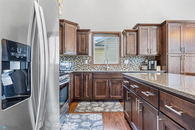 4822 34th Avenue S, Fargo, ND 58104