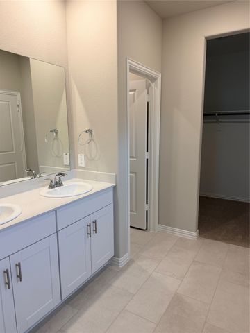 711 Dotty Drive, Mckinney, TX 75071