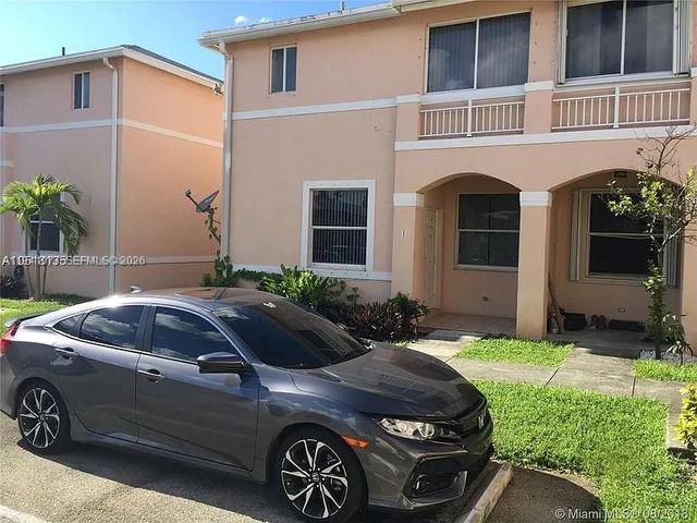 885 NE 213th Ter 2, Miami, FL 33179