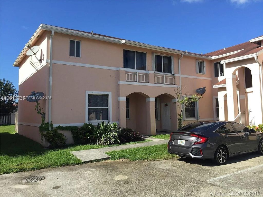 885 NE 213th Ter 2, Miami, FL 33179