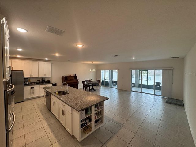 6615 RHYTHM DRIVE, Mascotte, FL 34753
