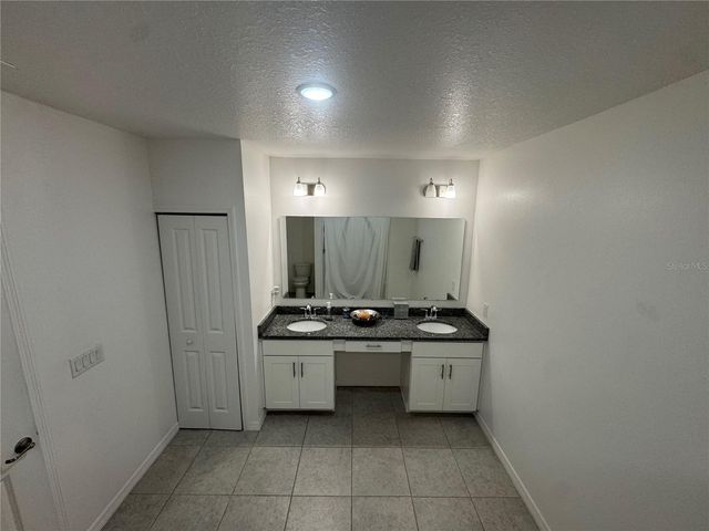 6615 RHYTHM DRIVE, Mascotte, FL 34753