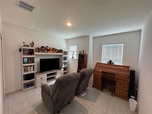 6615 RHYTHM DRIVE, Mascotte, FL 34753