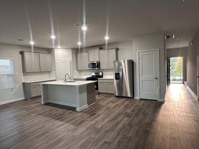 211 Brazen Forest Trail, Magnolia, TX 77354