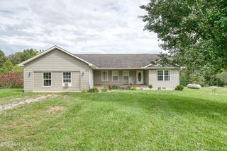 2047 Todd Rd, Clarkrange, TN 38553