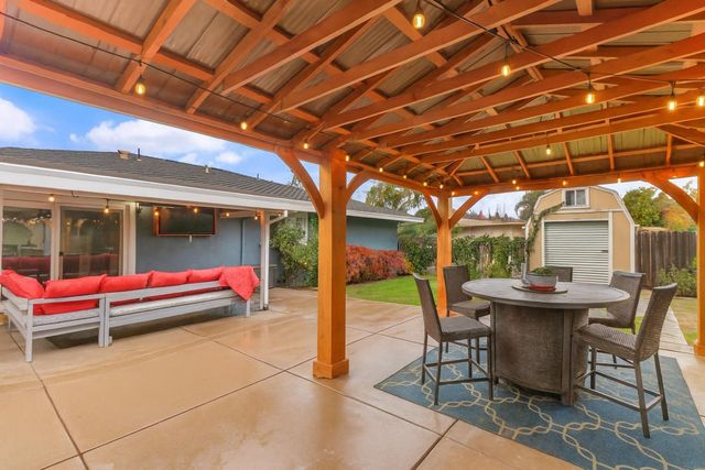 3100 Clairidge Way, Sacramento, CA 95821