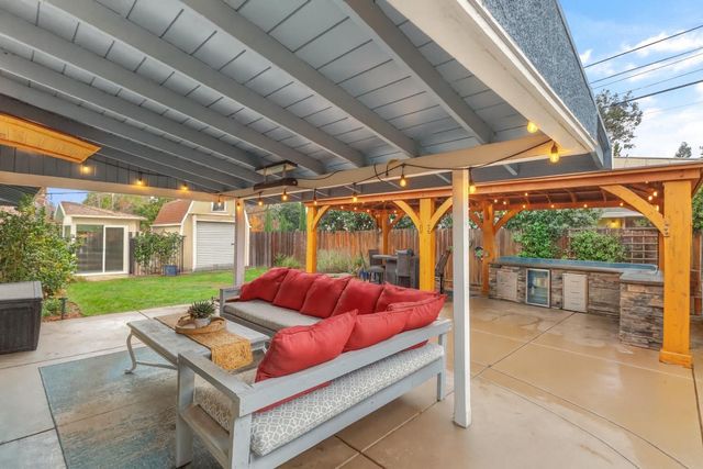 3100 Clairidge Way, Sacramento, CA 95821