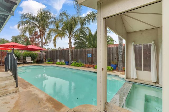 3100 Clairidge Way, Sacramento, CA 95821