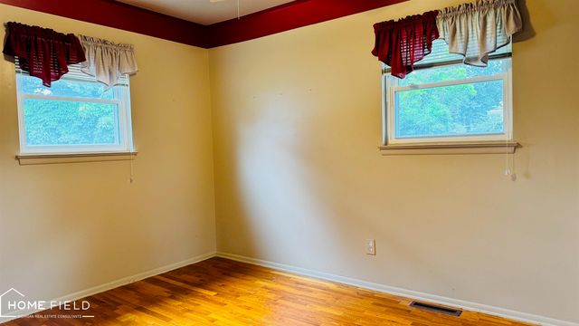 805 Huntington Drive, Owosso, MI 48867