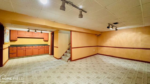 805 Huntington Drive, Owosso, MI 48867