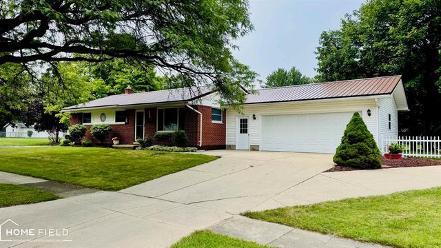 805 Huntington Drive, Owosso, MI 48867