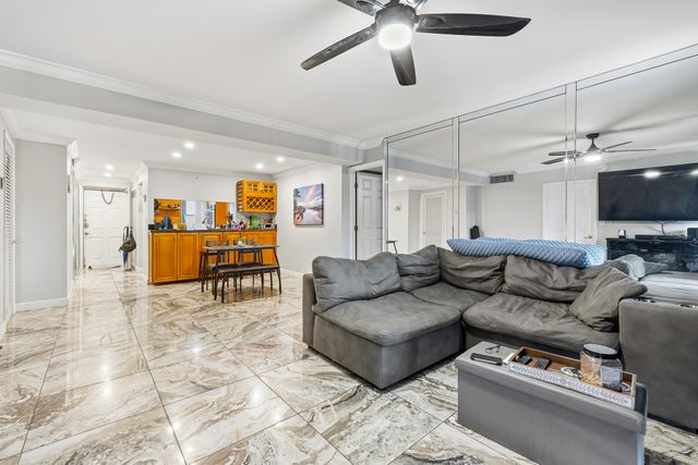 1319 E Hillsboro Boulevard 208, Deerfield Beach, FL 33441
