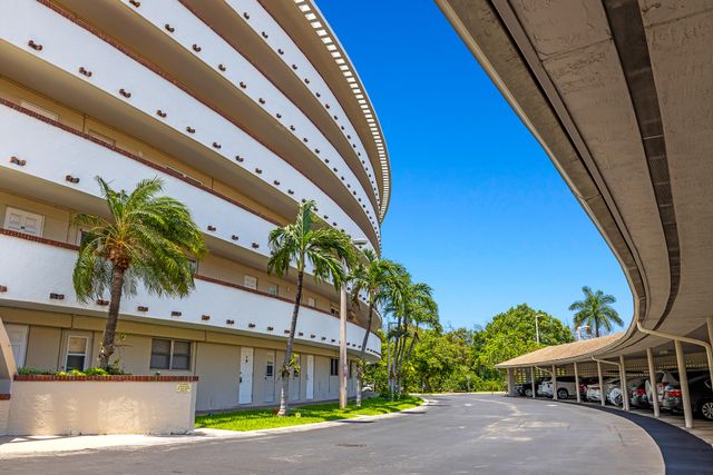 1319 E Hillsboro Boulevard 208, Deerfield Beach, FL 33441