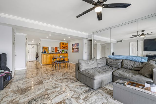 1319 E Hillsboro Boulevard 208, Deerfield Beach, FL 33441