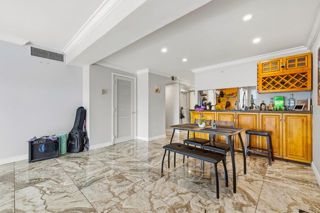 1319 E Hillsboro Boulevard 208, Deerfield Beach, FL 33441