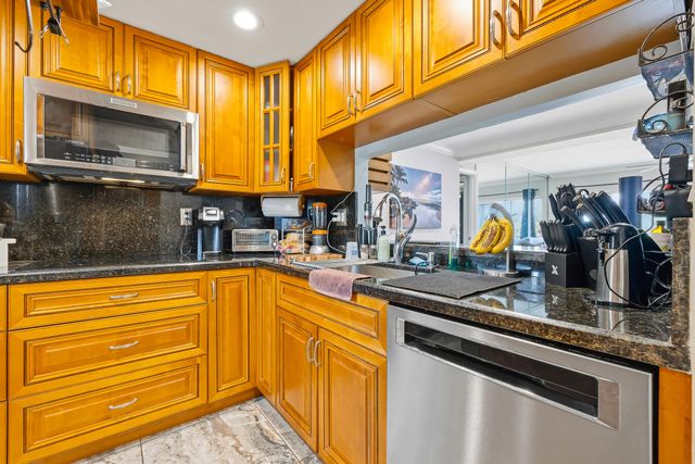 1319 E Hillsboro Boulevard 208, Deerfield Beach, FL 33441