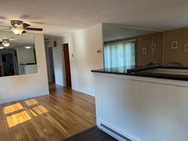 585 Burncoat 1, Worcester, MA 01606