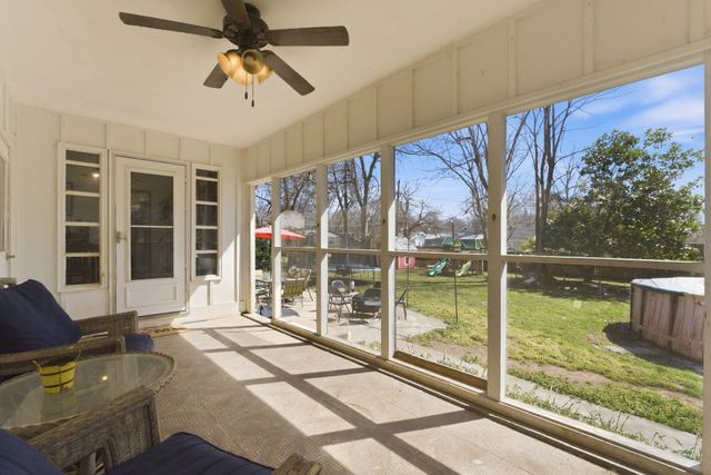 1514 W Broadmoor Street, Springfield, MO 65807