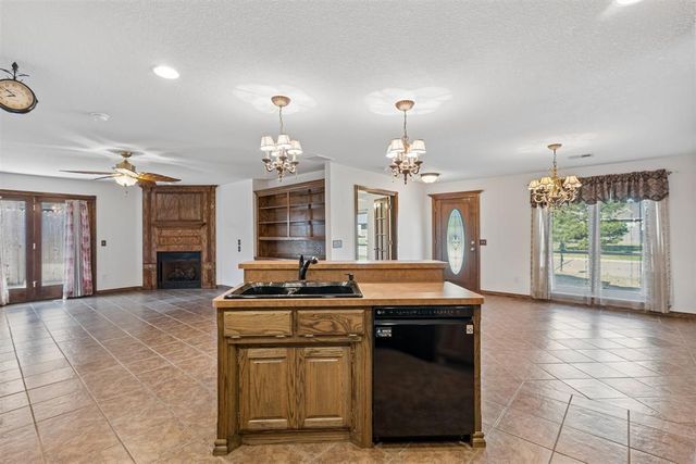 4300 Stonehaven Drive, Del City, OK 73115