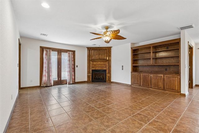 4300 Stonehaven Drive, Del City, OK 73115