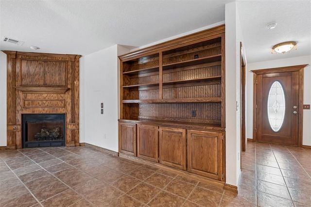 4300 Stonehaven Drive, Del City, OK 73115