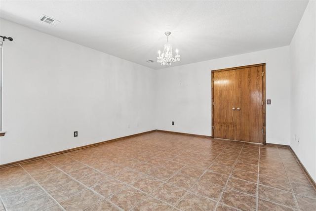 4300 Stonehaven Drive, Del City, OK 73115