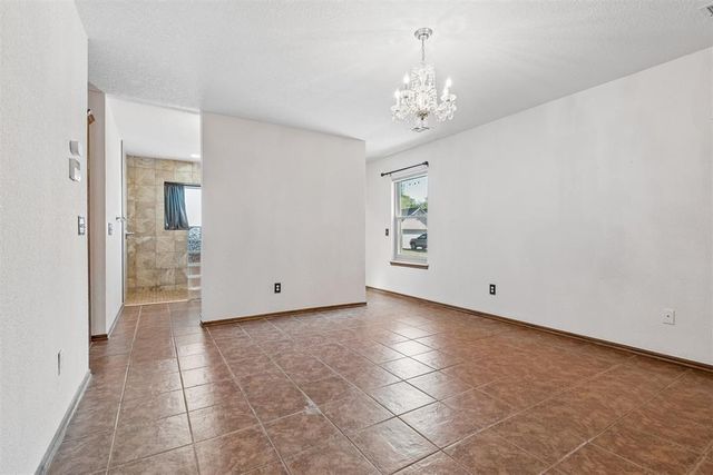 4300 Stonehaven Drive, Del City, OK 73115