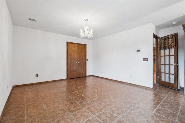 4300 Stonehaven Drive, Del City, OK 73115