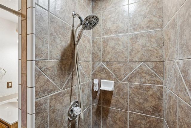 4300 Stonehaven Drive, Del City, OK 73115