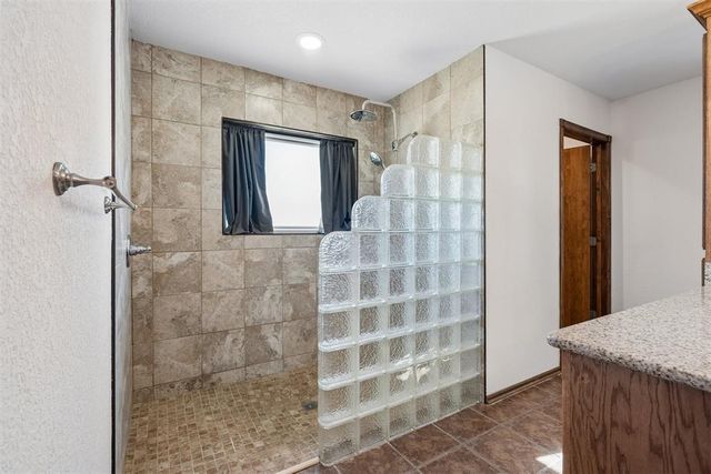 4300 Stonehaven Drive, Del City, OK 73115