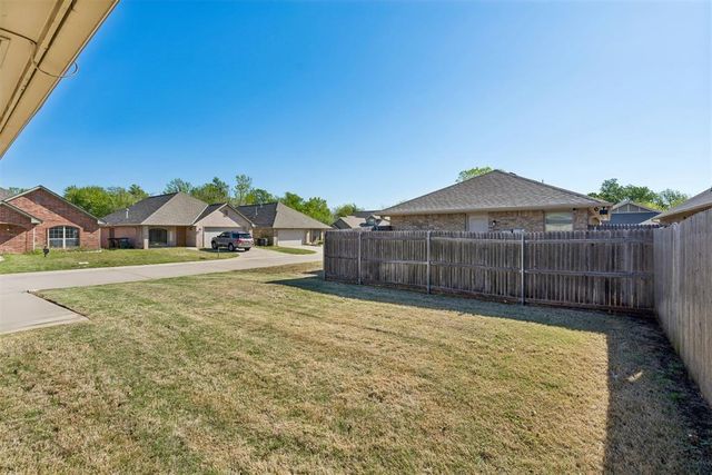 4300 Stonehaven Drive, Del City, OK 73115