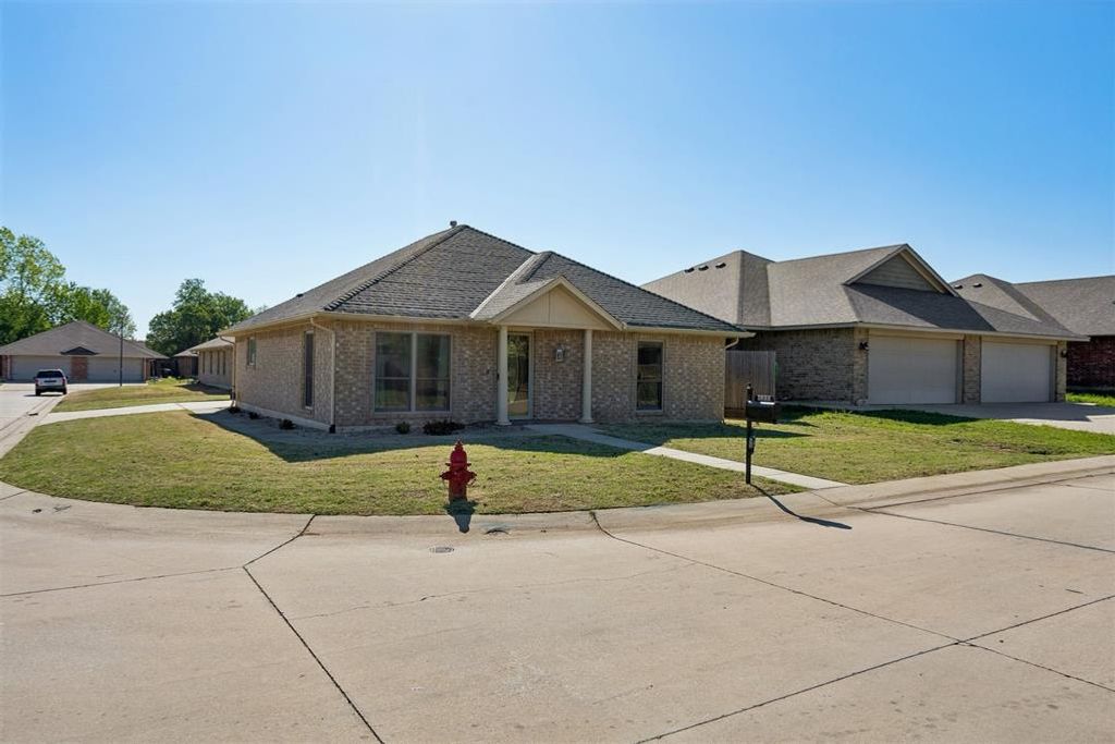 4300 Stonehaven Drive, Del City, OK 73115
