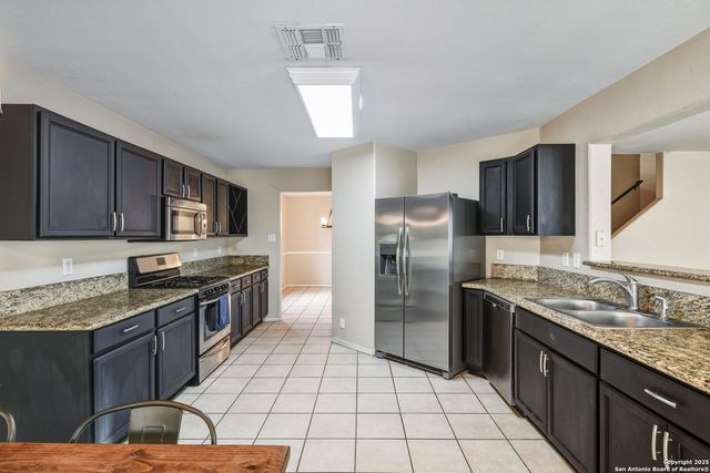 7915 Cerezo, San Antonio, TX 78250