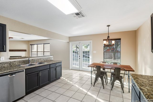 7915 Cerezo, San Antonio, TX 78250