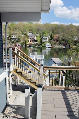 223 Squaw Trl, Hopatcong Boro, NJ 07821