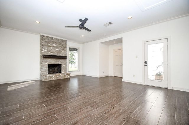 5202 Mimosa Lane, Richmond, TX 77406