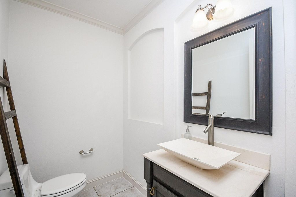 Image 16 of property listing at 5202 Mimosa Lane, Richmond, TX 77406