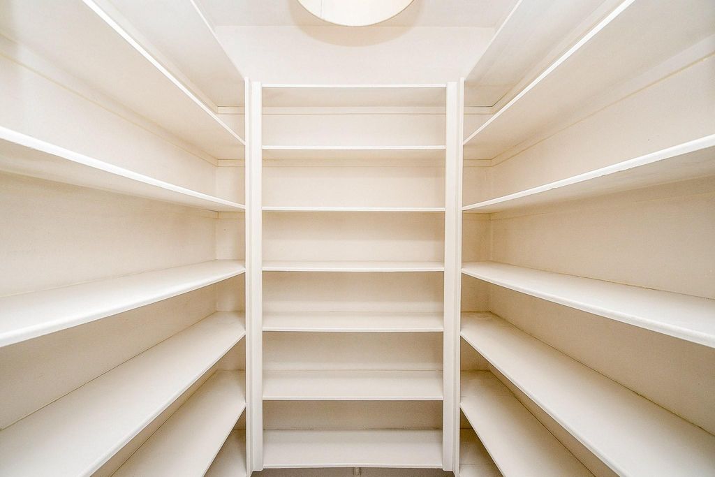 Image 18 of property listing at 5202 Mimosa Lane, Richmond, TX 77406