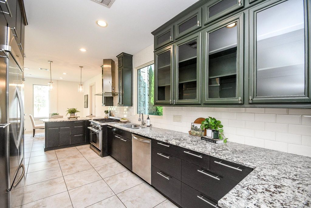 Image 21 of property listing at 5202 Mimosa Lane, Richmond, TX 77406