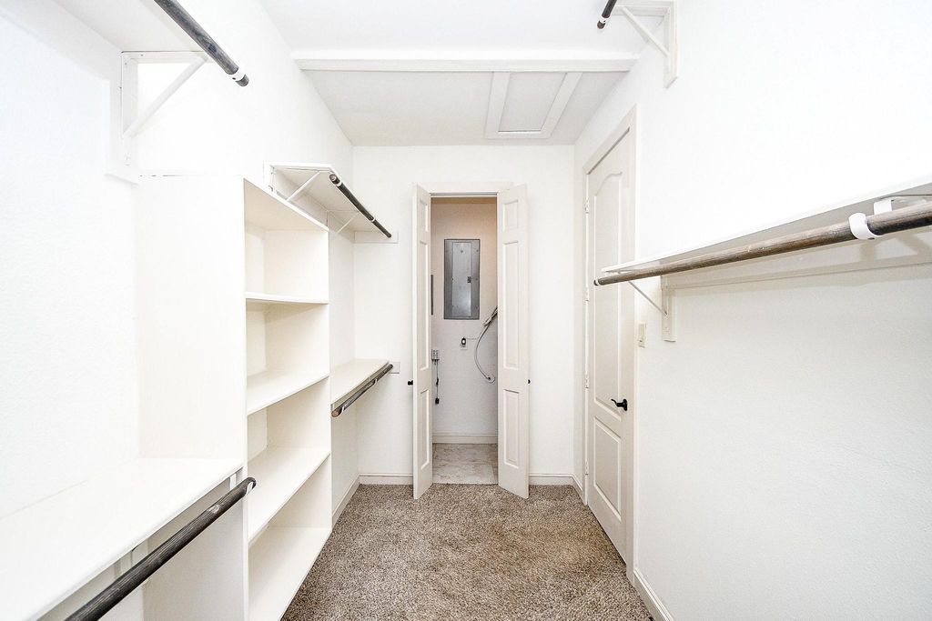 Image 33 of property listing at 5202 Mimosa Lane, Richmond, TX 77406