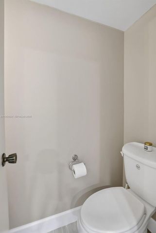 2939 NE 60th St 2939, Fort Lauderdale, FL 33308