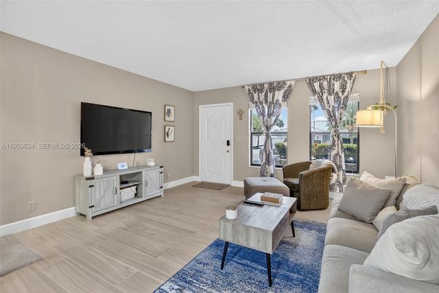 2939 NE 60th St 2939, Fort Lauderdale, FL 33308