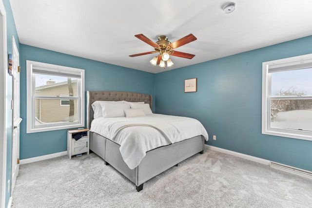 534 Woodridge DRIVE, Grafton, WI 53024