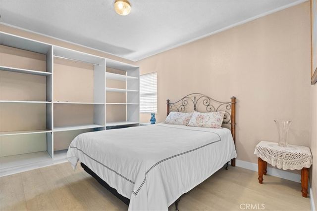 6902 Quakertown Avenue, Winnetka, CA 91306