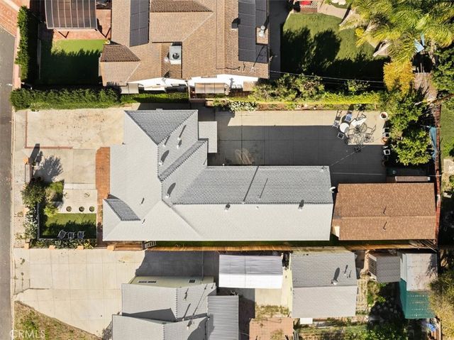 6902 Quakertown Avenue, Winnetka, CA 91306