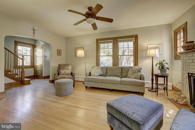 4410 SHERIDAN ST, University Park, MD 20782