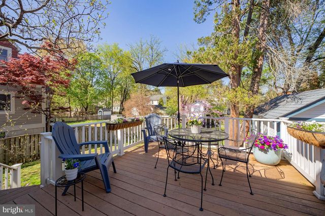 4410 SHERIDAN ST, University Park, MD 20782