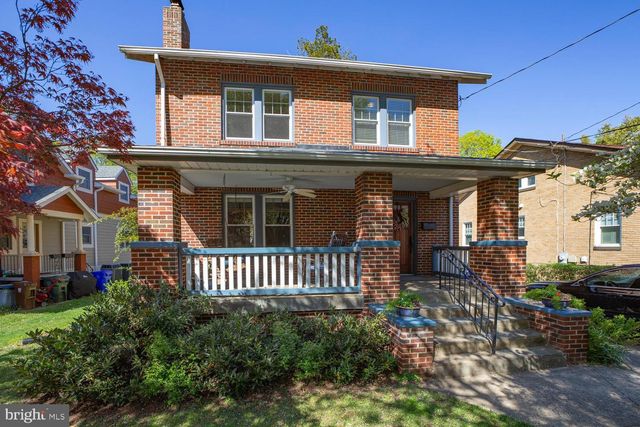 4410 SHERIDAN ST, University Park, MD 20782