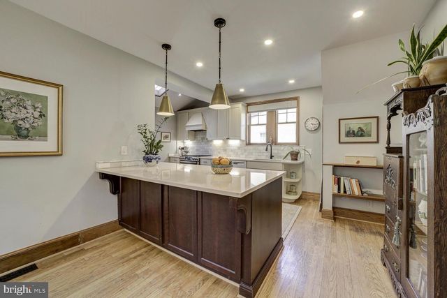 4410 SHERIDAN ST, University Park, MD 20782
