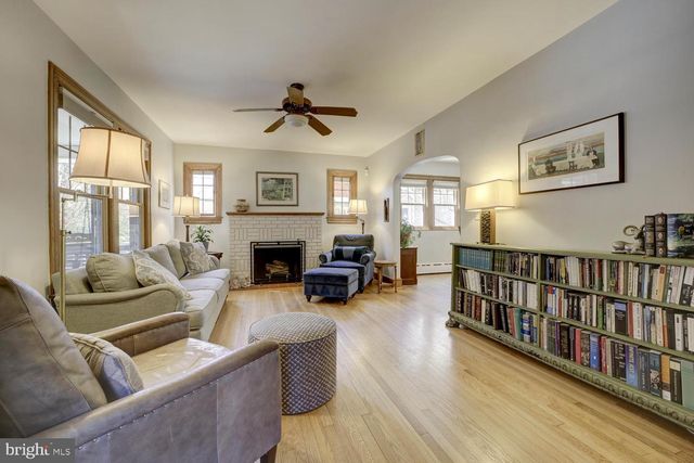 4410 SHERIDAN ST, University Park, MD 20782